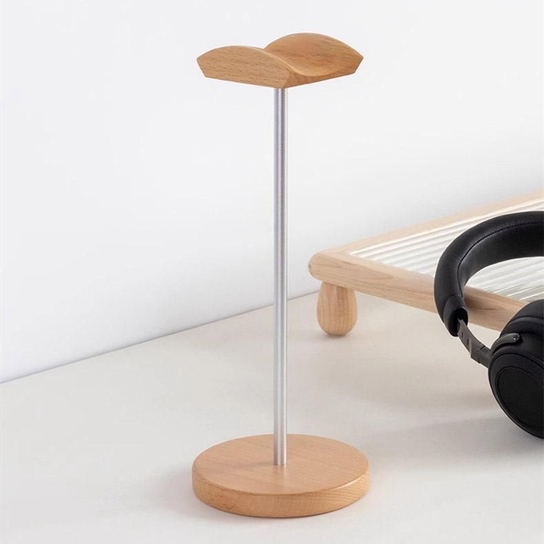 حامل سماعات رأس من خشب الجوز ا - مراجعة Desk Setup Game وسعره